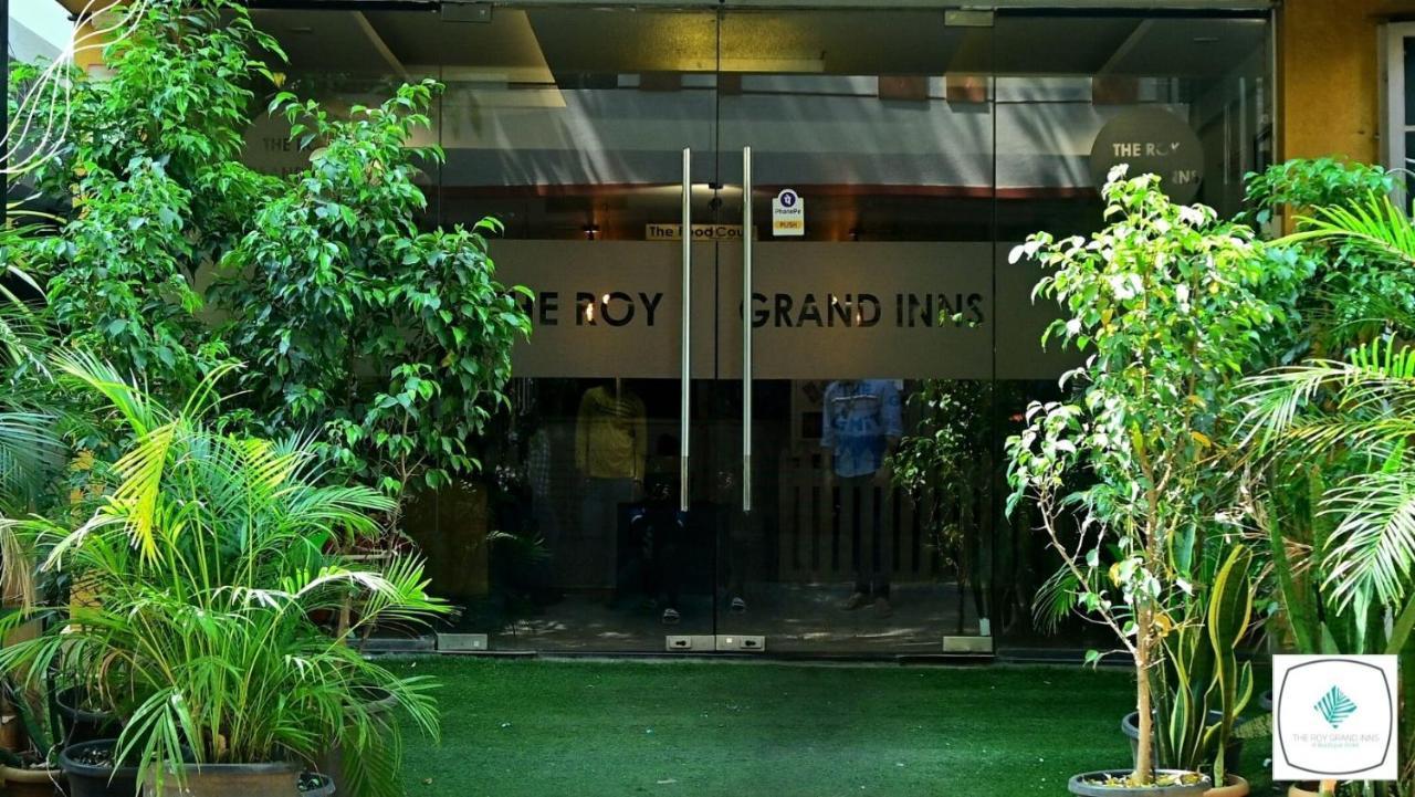 The Roy Grand Inns Bangalore Bagian luar foto